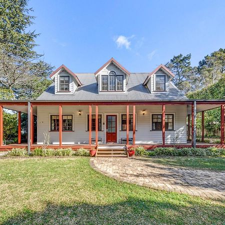 Whispering Pines Cottages Wentworth Falls Extérieur photo